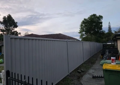 fencing contractors Crestmead
